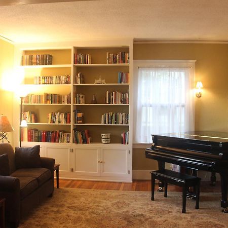 Brown Street Inn Bed And Breakfast Iowa City Esterno foto
